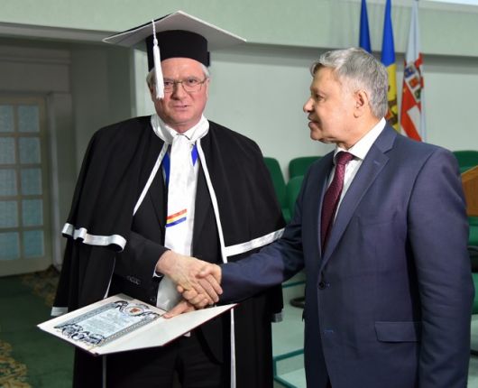 Ilustrul chirurg cardiovascular Grigore Tinică -  Doctor Honoris Causa al USMF „Nicolae Testemițanu”